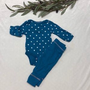 Precious  long sleeve onsie and pant set 💖